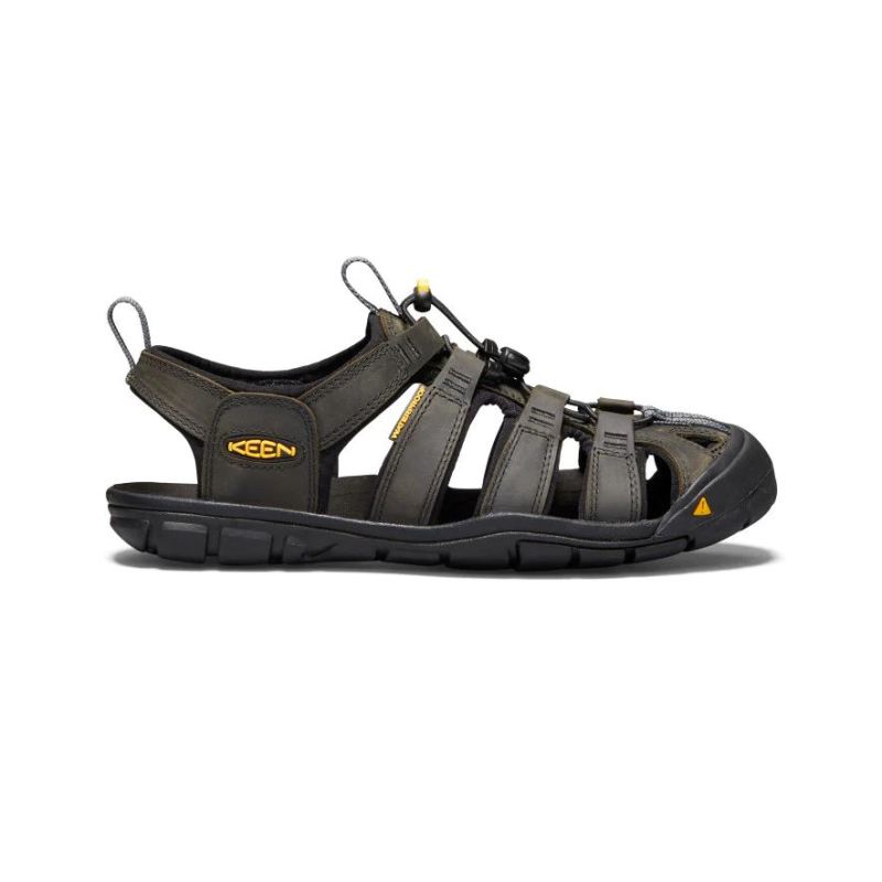 Keen | Clearwater Leather CNX Sandale fur Herren-Magnet/Black